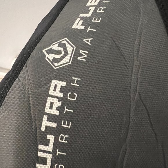 Sea doo wetsuit size 9/10 short sleeve - Picture 6 of 10